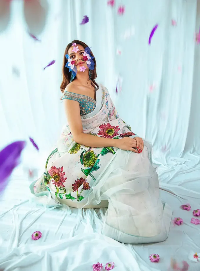 Hansini Saree